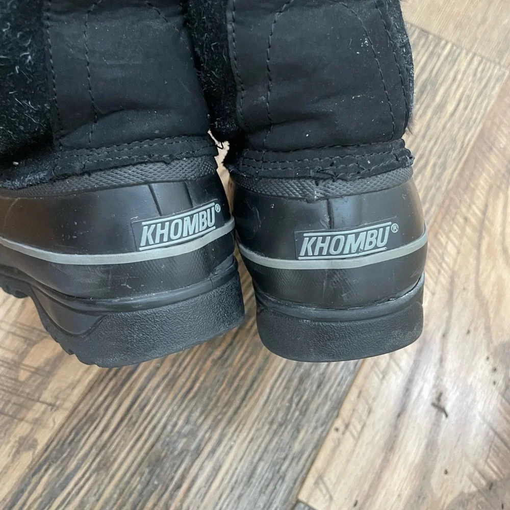 Khombu Waterproof tall winter boots Wm 8